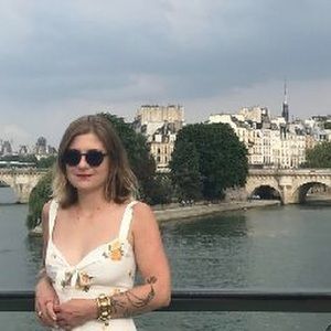 Meet your Posher, Becca